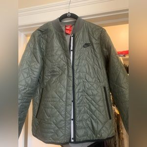 Nike quilted jacket